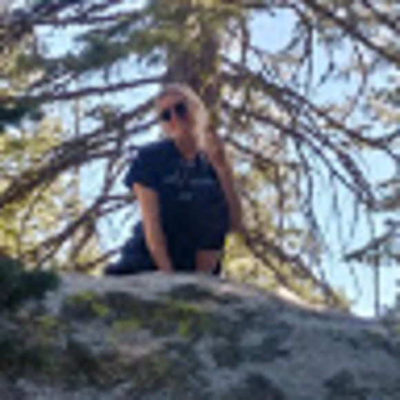 Meet your Posher, Tyra - Picture 1 of 1